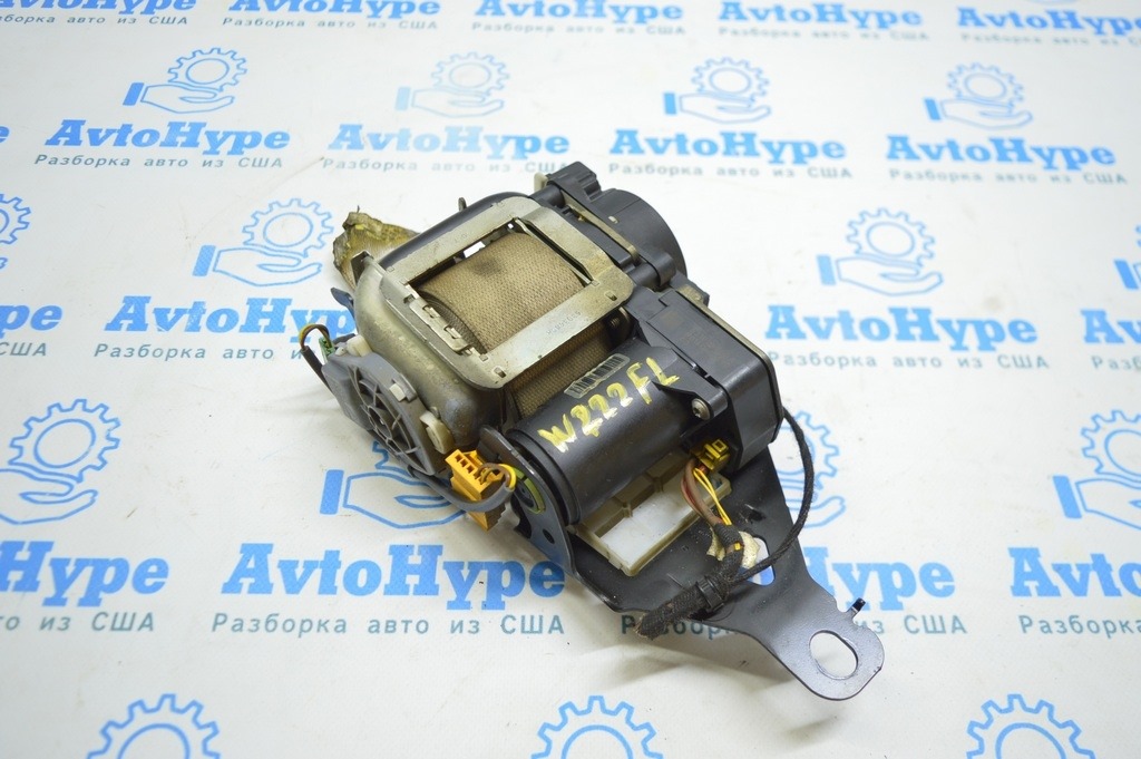 Водительский ремень безопасности с пиропатроном Mercedes W222 14-22 (01) деф.порезан ремень