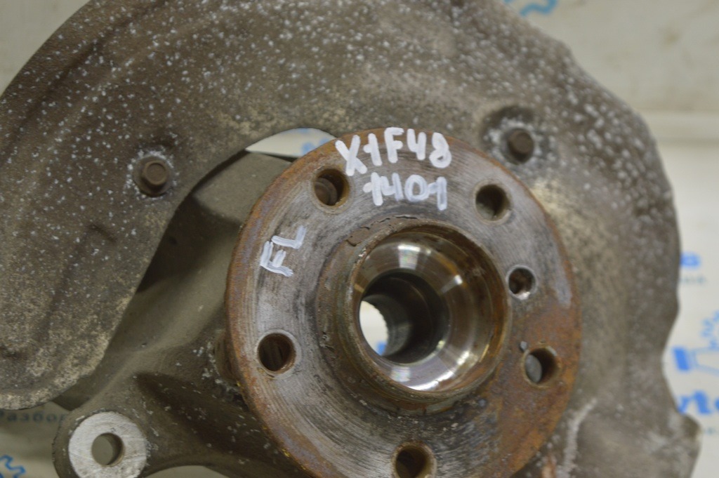 Ступица передняя левая BMW X1 F48 16-22 (01)