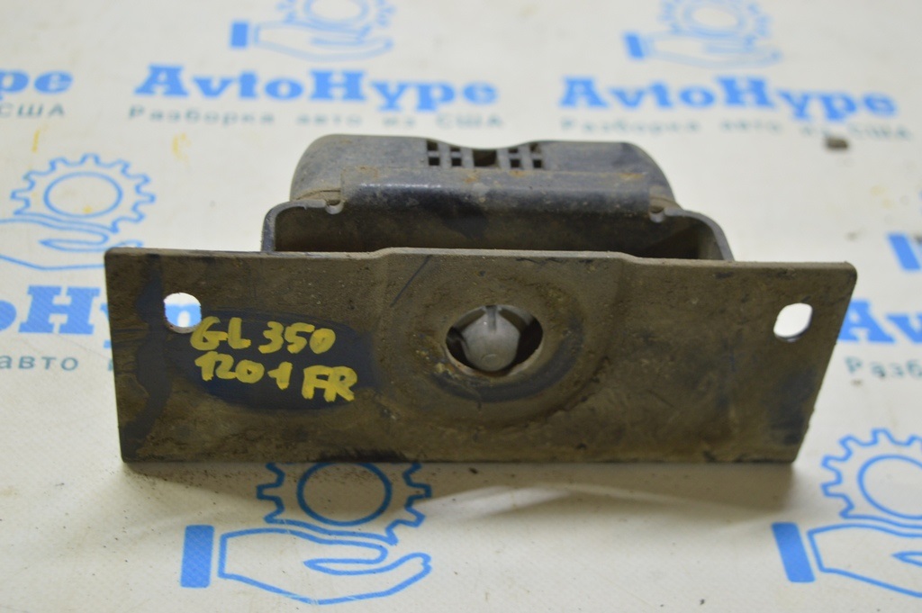 Поддомкратник передний правый Mercedes X164 GL с кронштейном