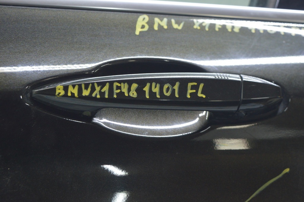 Ручка двери внешняя передняя левая BMW X1 F48 16-22 keyless с подсветкой