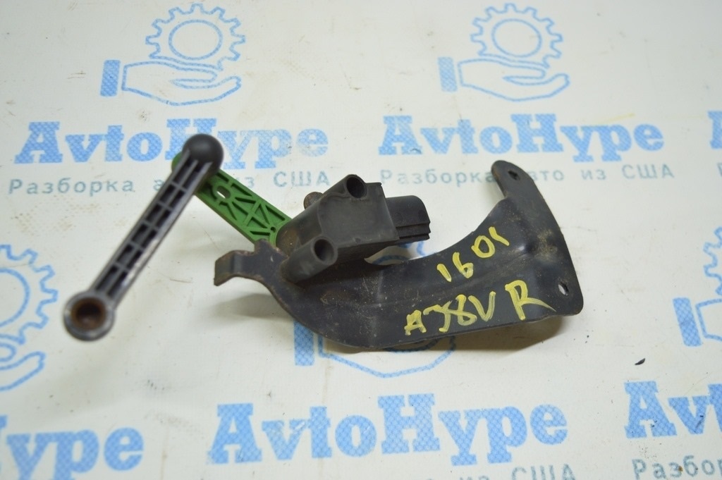 Датчик наклона кузова задний правый Audi A3 8V 15-20 awd (01)