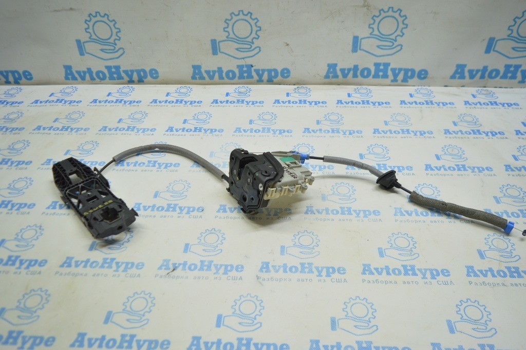 Замок двери зад прав Audi A3 8V 15-20