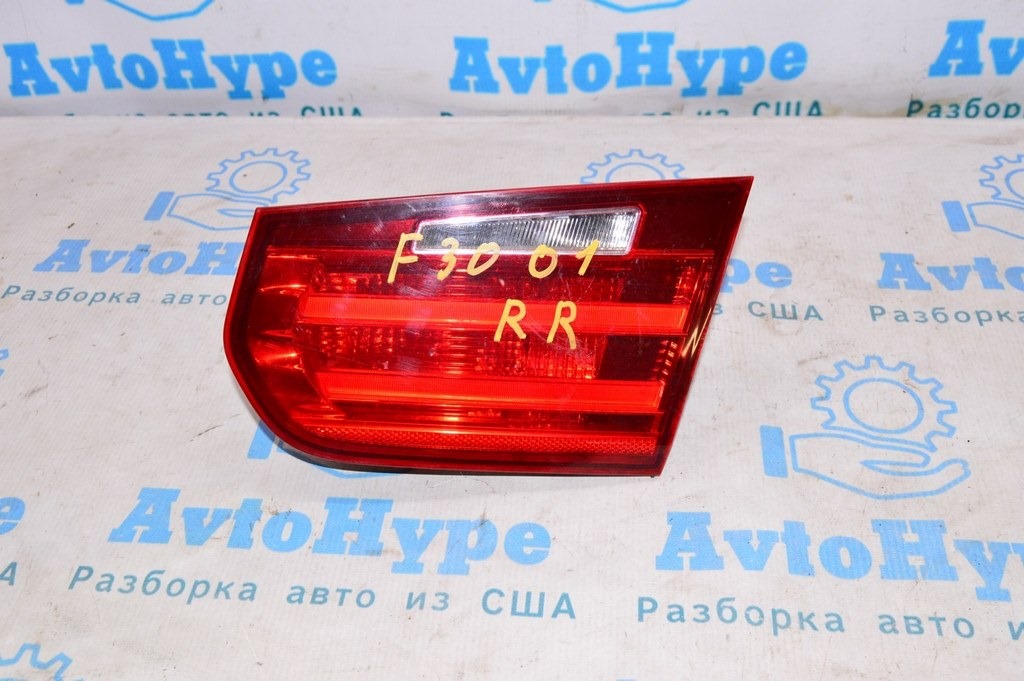 Фонарь внутренний (крышка багажника) правый BMW 3 F30 12-19 (01) деф.направляйки