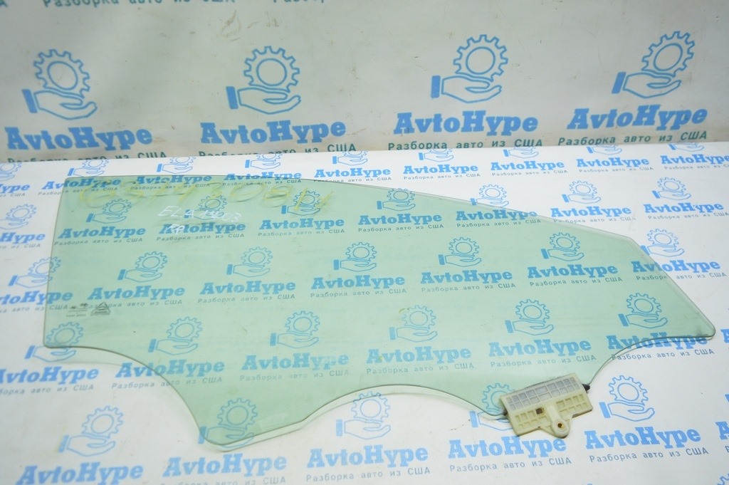 Стекло двери перед прав HYUNDAI ELANTRA AD 17-