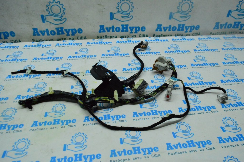 Фишка проводки любая Ford Escape MK3 13-