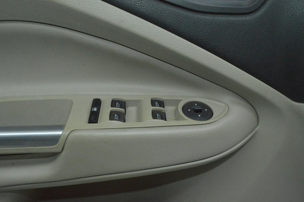 Управление стеклоподъемником передним левым Ford Escape MK3 13-19 с хром накладкой, беж