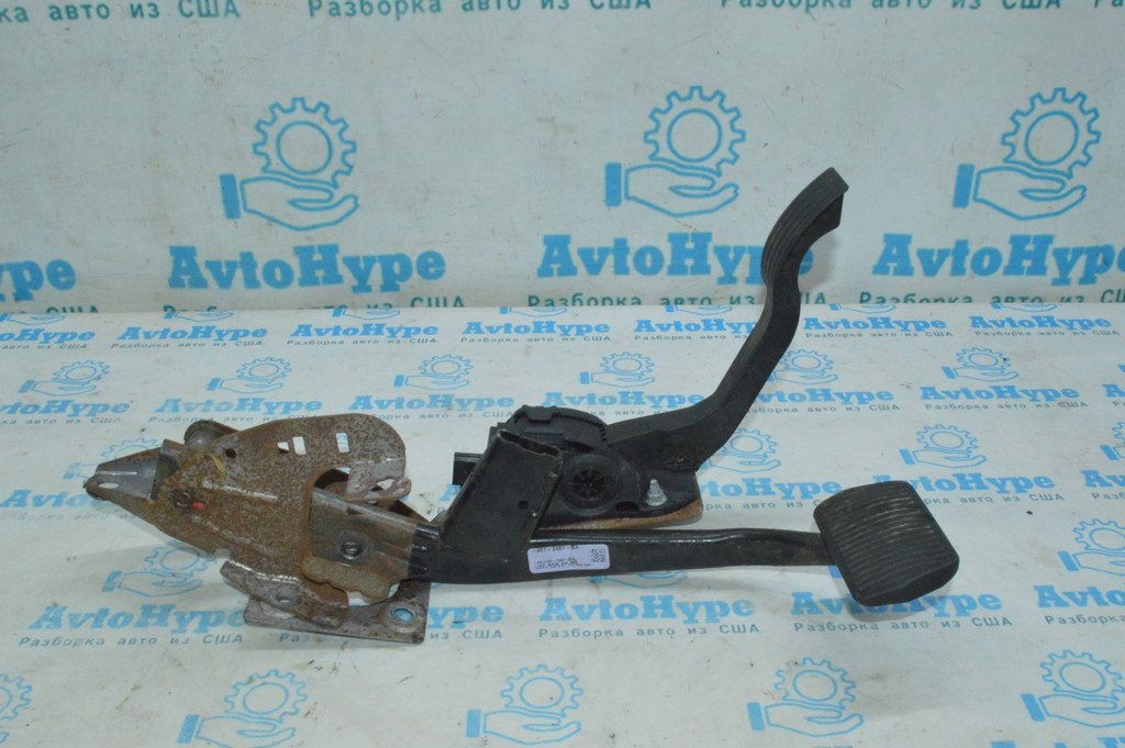 Педаль газа Ford Escape MK3 13-