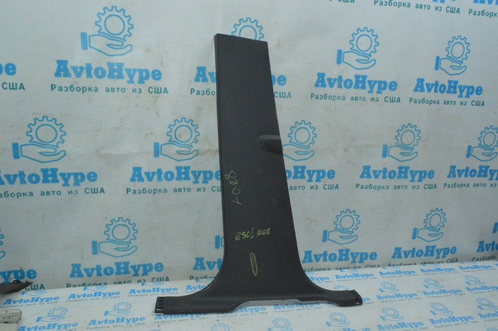 Накладка центральной стойки нижняя левая Ford Escape MK3 13- черн (08) царапина