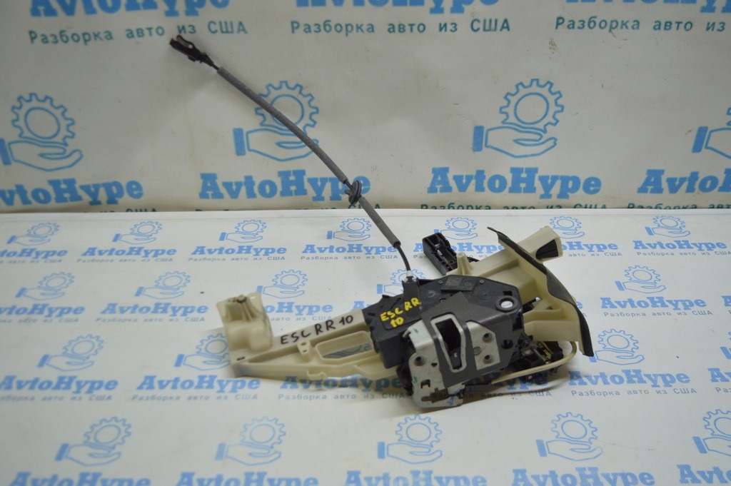 Замок двери зад прав Ford Escape MK3 13-