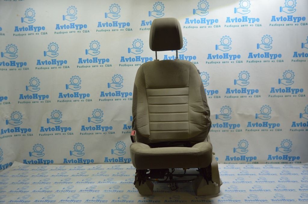 Водительское сидение Ford Escape MK3 13- беж тряпка (10) на зч