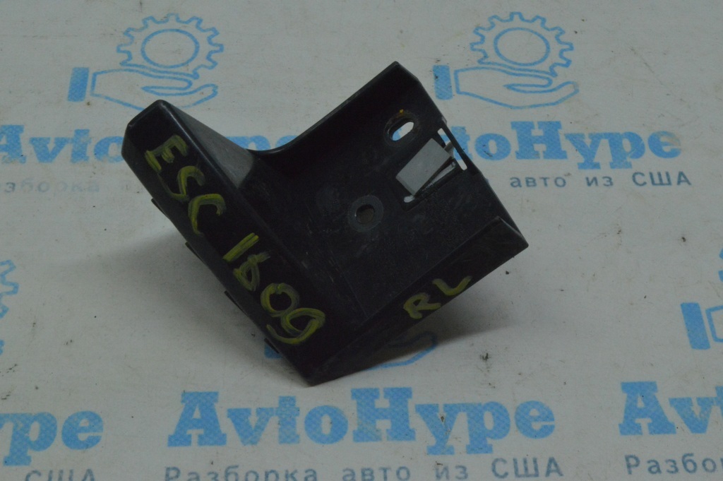 Крепление заднего бампера под фонарем лев Ford Escape MK3 13-16 дорест