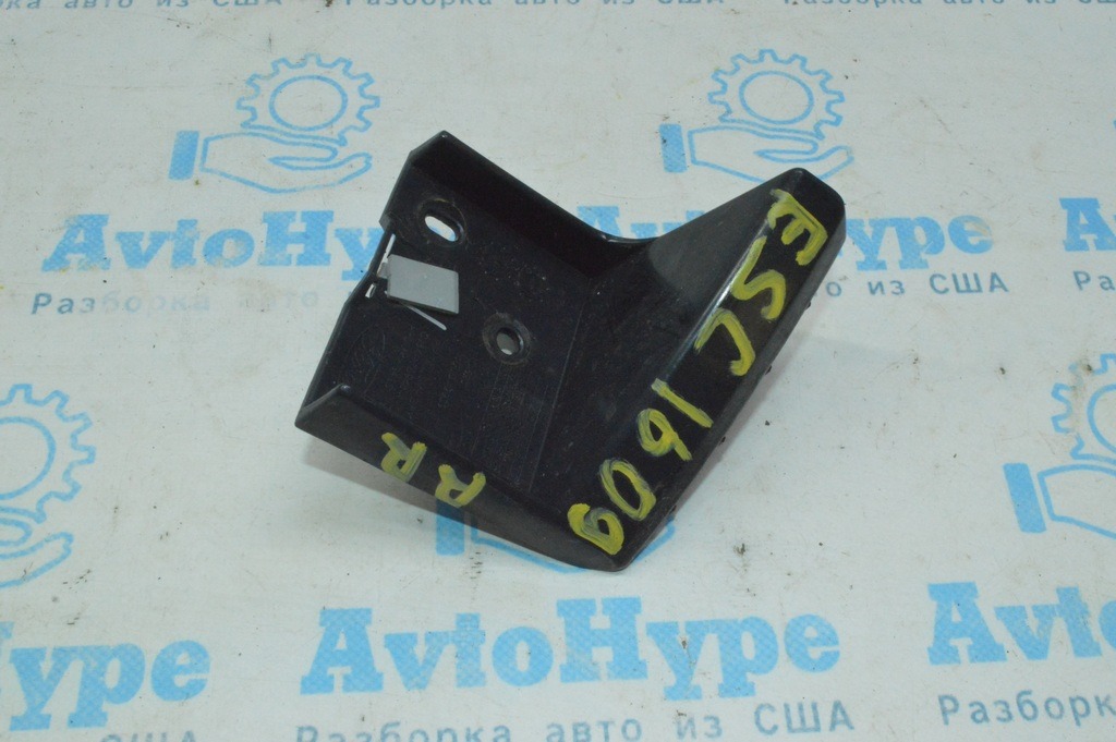 Крепление заднего бампера под фонарем прав Ford Escape MK3 13-16 дорест