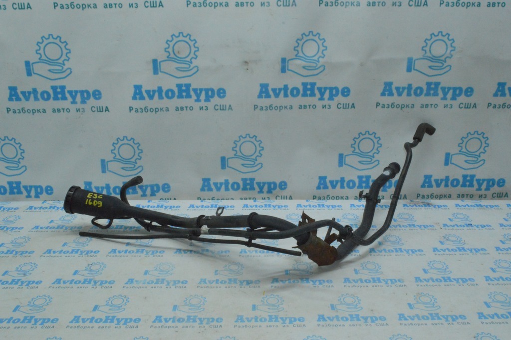 Заливная горловина топливного бака Ford Escape MK3 13-