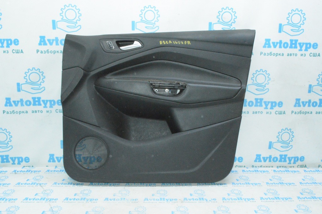Обшивка двери (карточка) перед прав Ford Escape MK3 13- черн