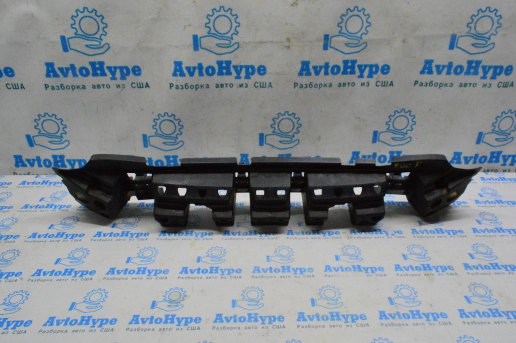 Абсорбер переднего бампера Ford Focus mk3 15-18 рест пластик