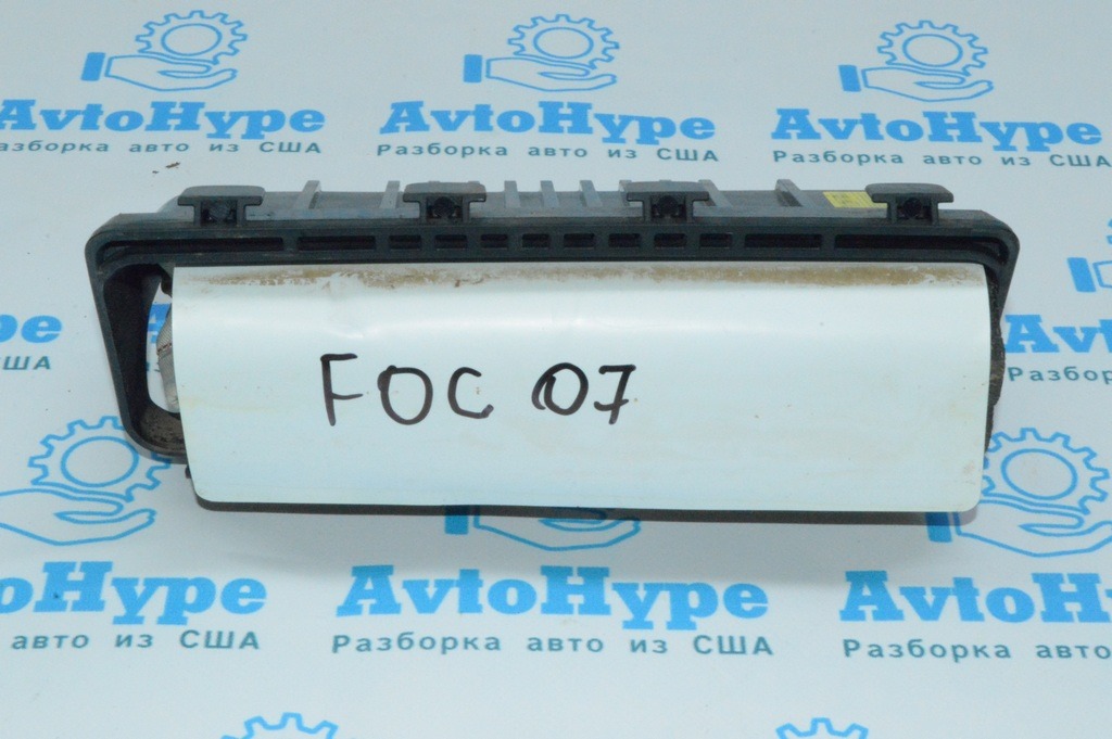 Подушка безопасности airbag коленная водительская лев Ford Focus mk3 11-18 черн (07)