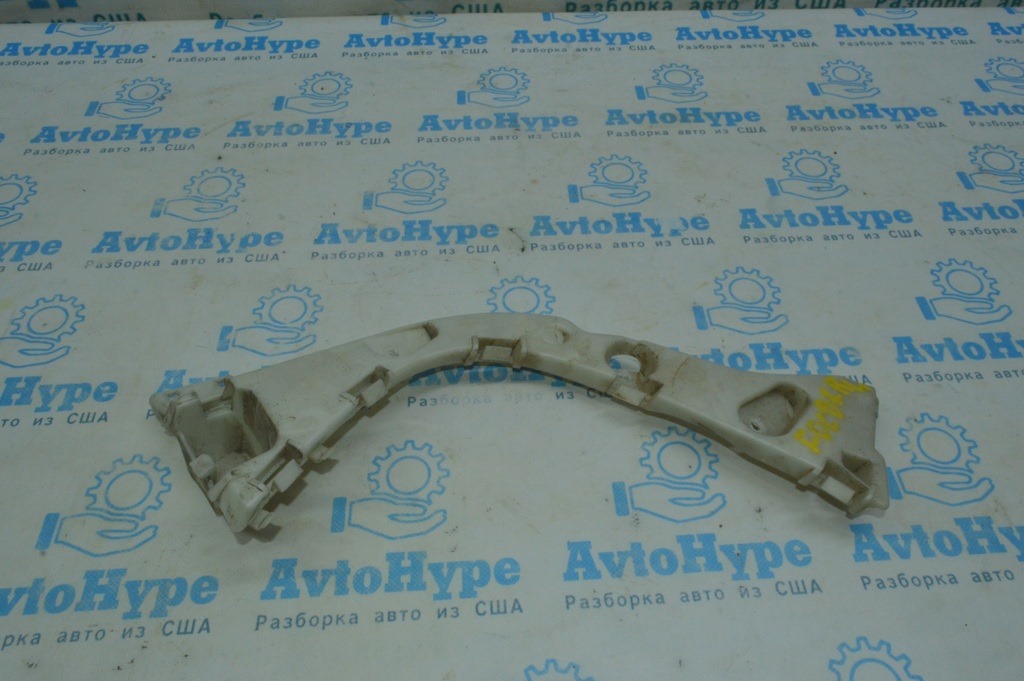 Крепление заднего бампера внешн левое Ford Focus mk3 15-18 рест 5d