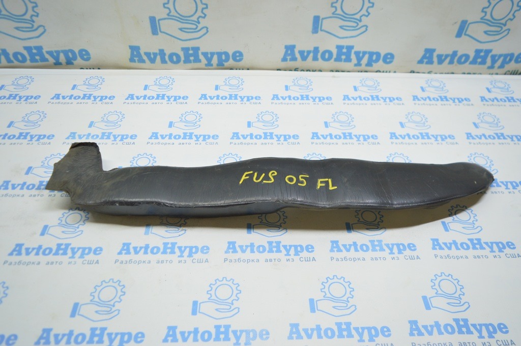 Уплотнитель крыла дверь-крыло лев Ford Fusion mk5 13-