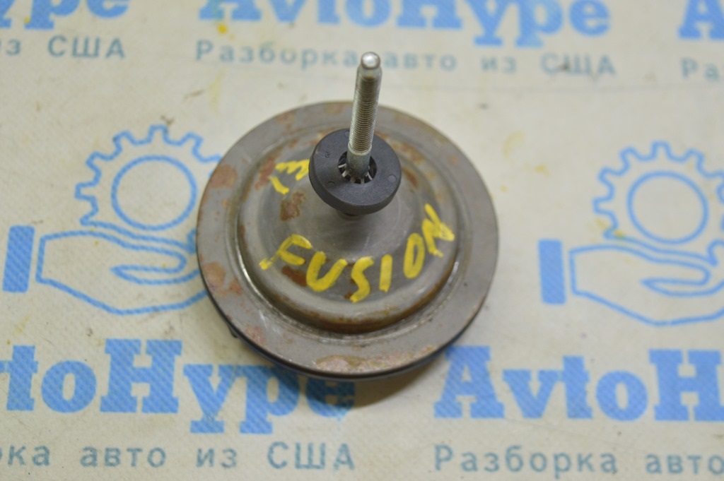 Крепление запасного колеса болт Ford Fusion mk5 13-16