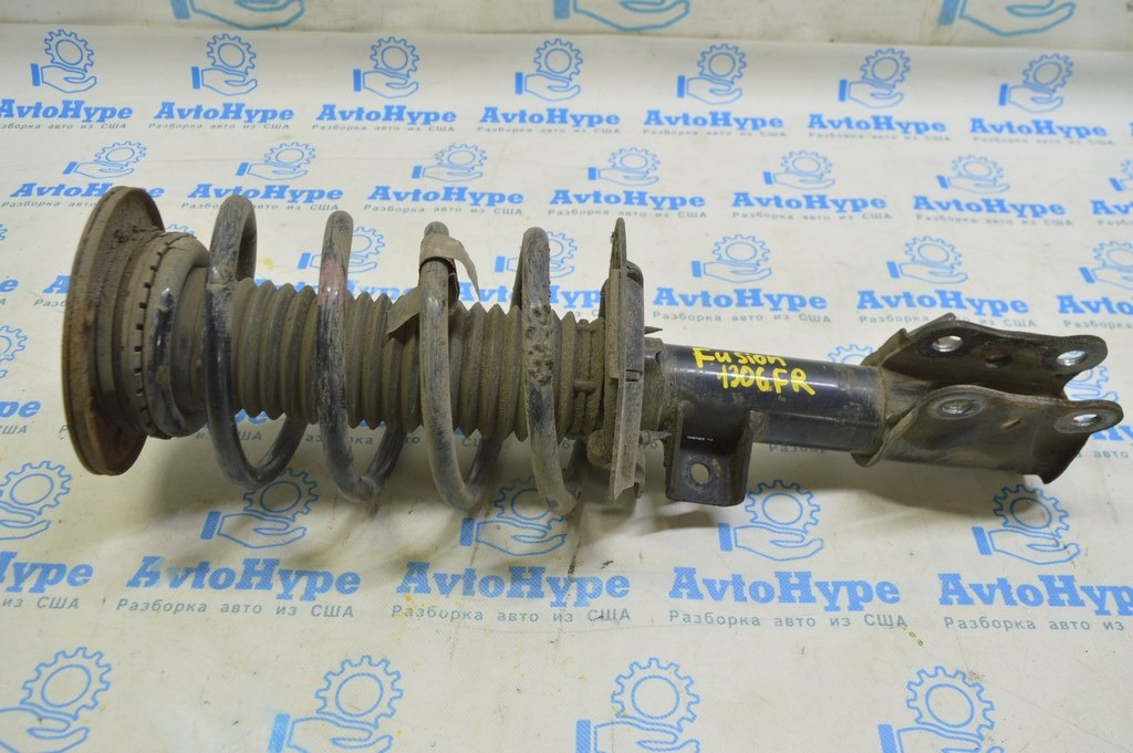 Стойка амортизатора в сборе передняя правая Ford Fusion mk5 13-20 2.0T, hybrid, plug-in (06)