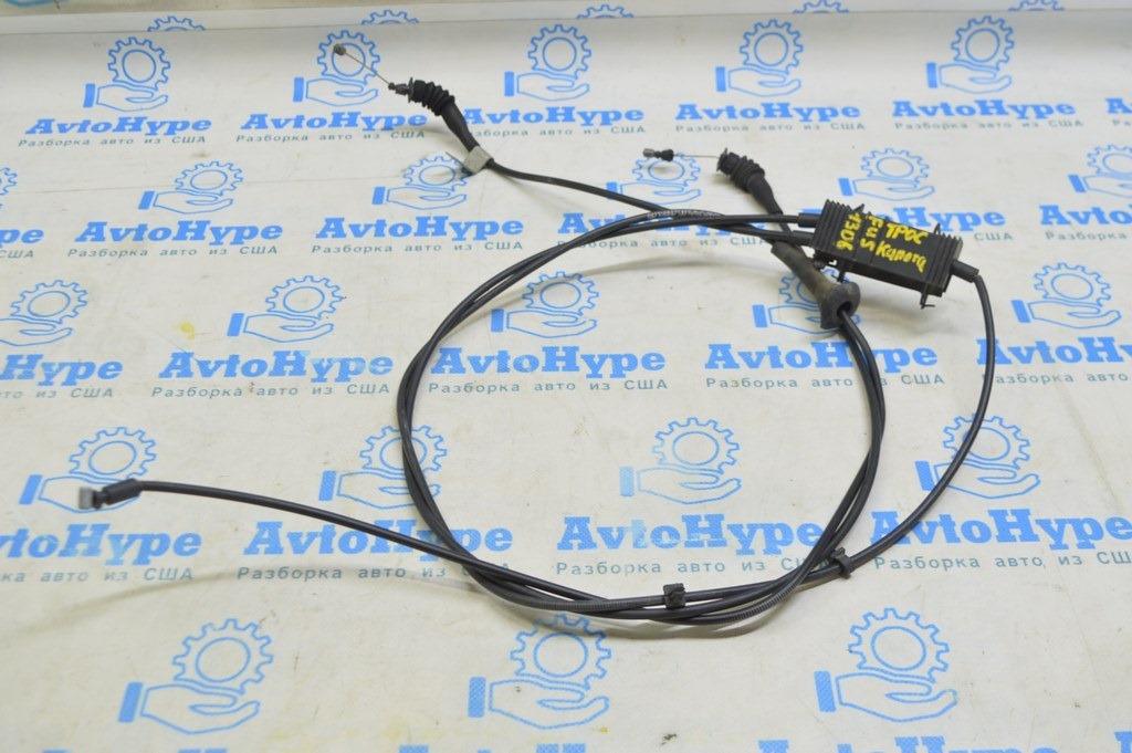 Трос открытия замка капота Ford Fusion mk5 13- (06) задняя часть с передней на 2 замка в сборе