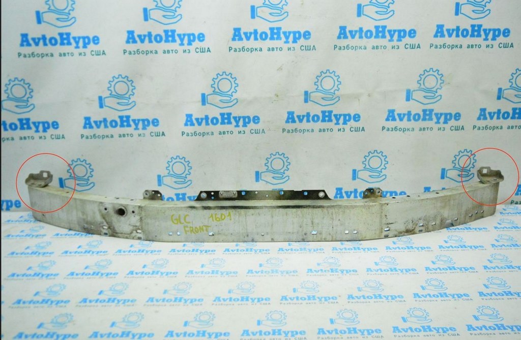 Кронштейн фары нижний прав металл Mercedes GLC X253 16-