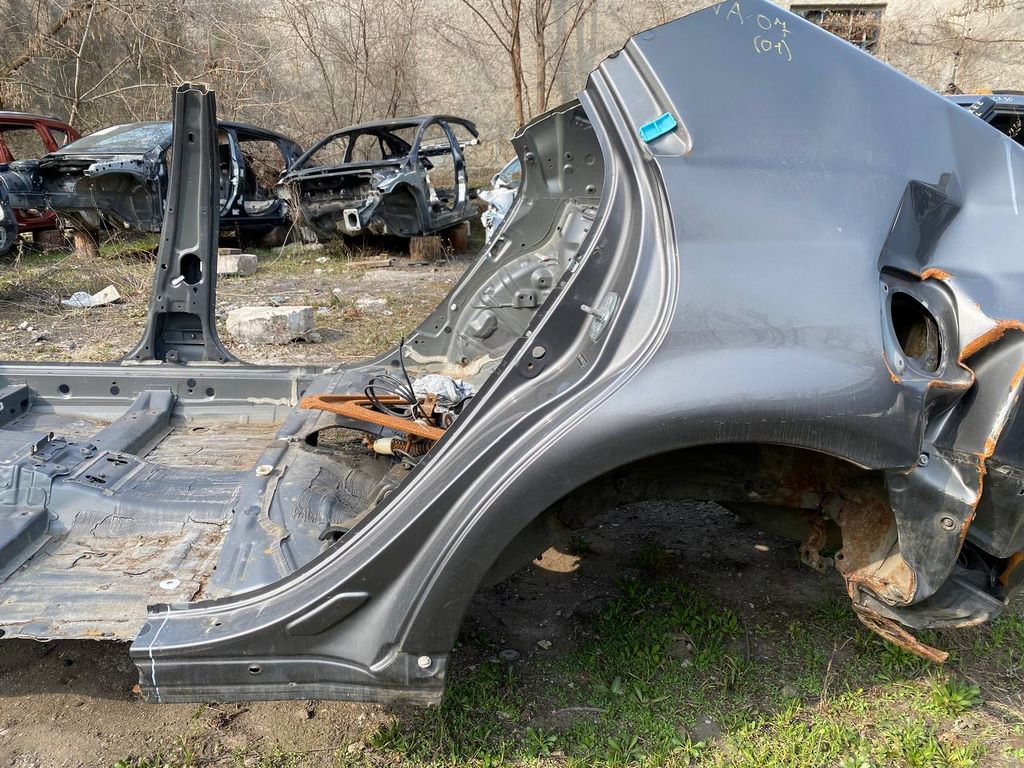 Четверть крыло задняя левая Toyota Avalon 05-12 графит (01) только закат