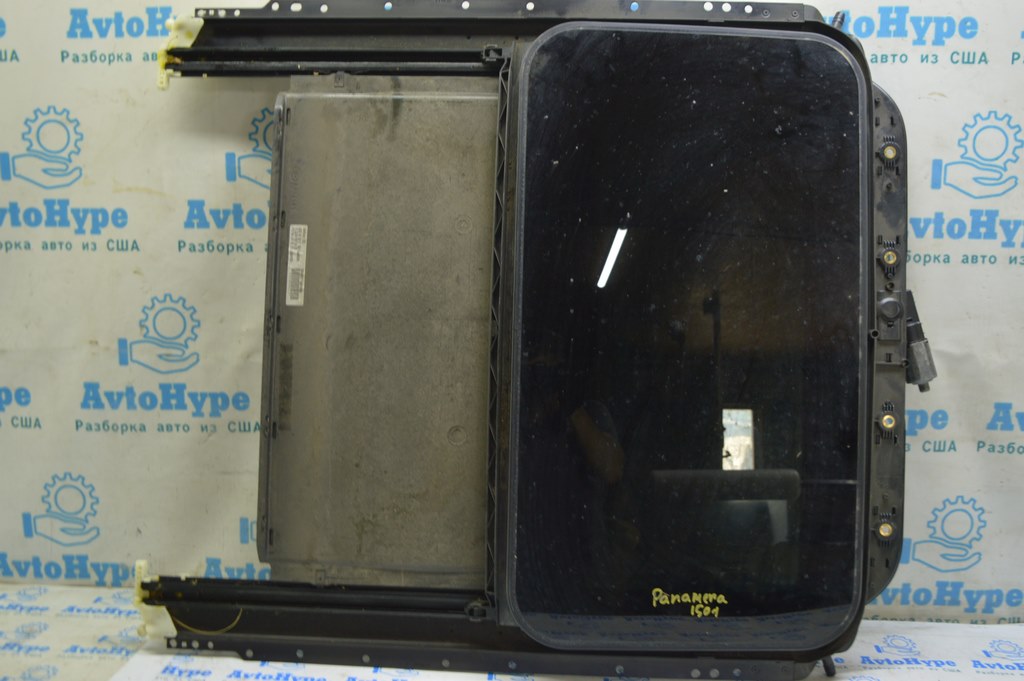 Люк в сборе Porsche Panamera 10-16 шторка беж