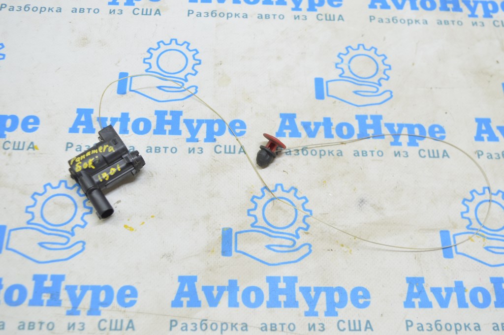 Замок лючка бензобака Porsche Panamera 10-16