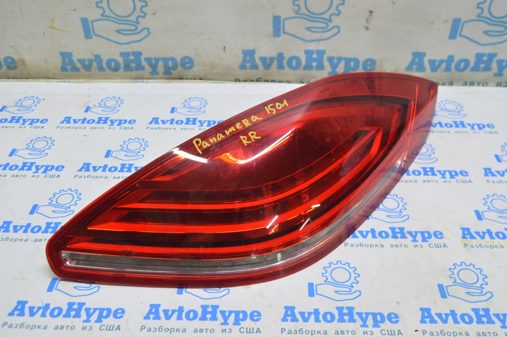 Фонарь внешний (крыло) правый Porsche Panamera 14-16 (01) светлый рест