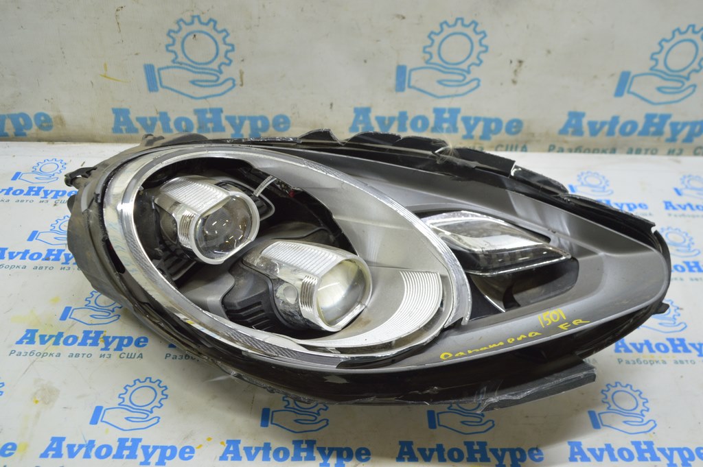 Фара передняя правая Porsche Panamera 14-16 LED (01) разбито стекло, корпус