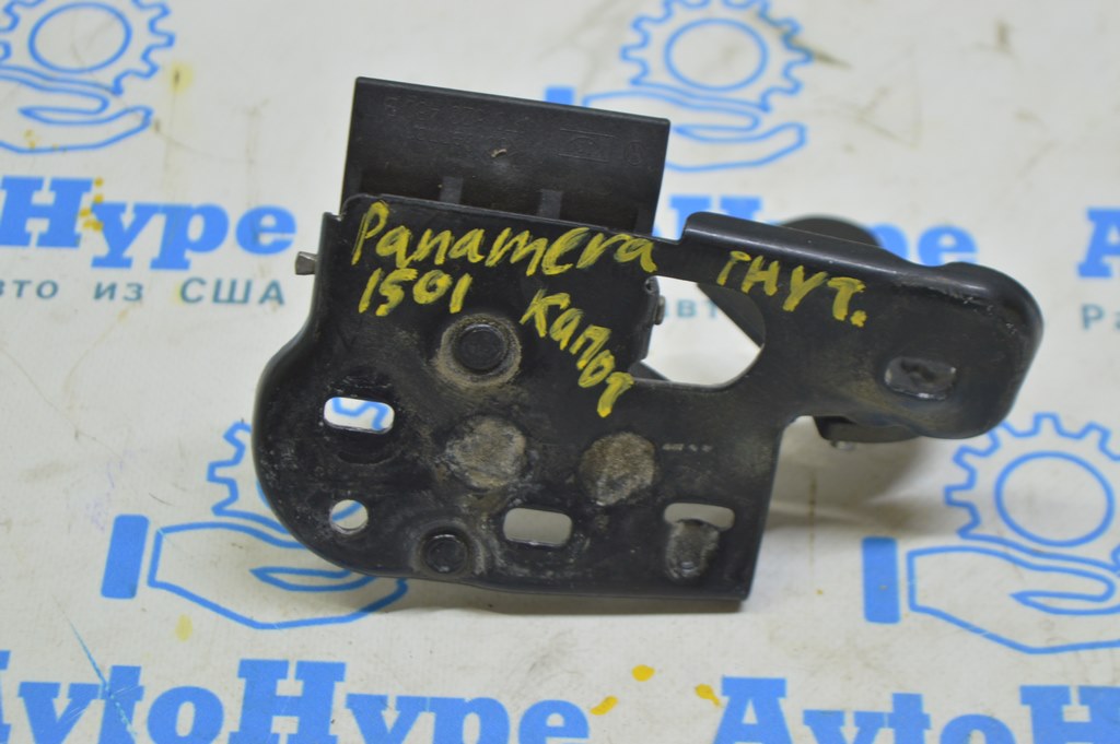 Крюк капота Porsche Panamera 10-16 (01) замят