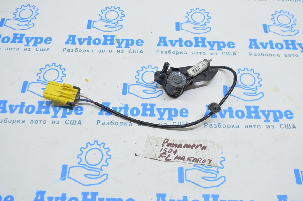 Пиропатрон петли капота лев Porsche Panamera 10-16
