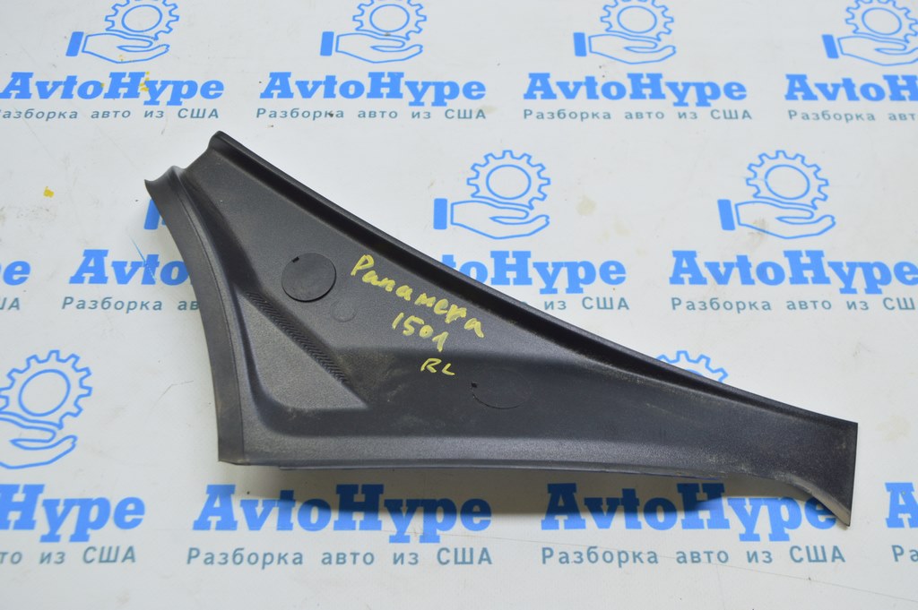 Накладка двери багажника левая Porsche Panamera 14-16