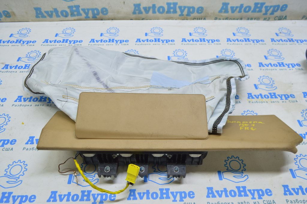Подушка безопасности airbag коленная пассажир прав Porsche Panamera 10-16 беж (01) стрельн
