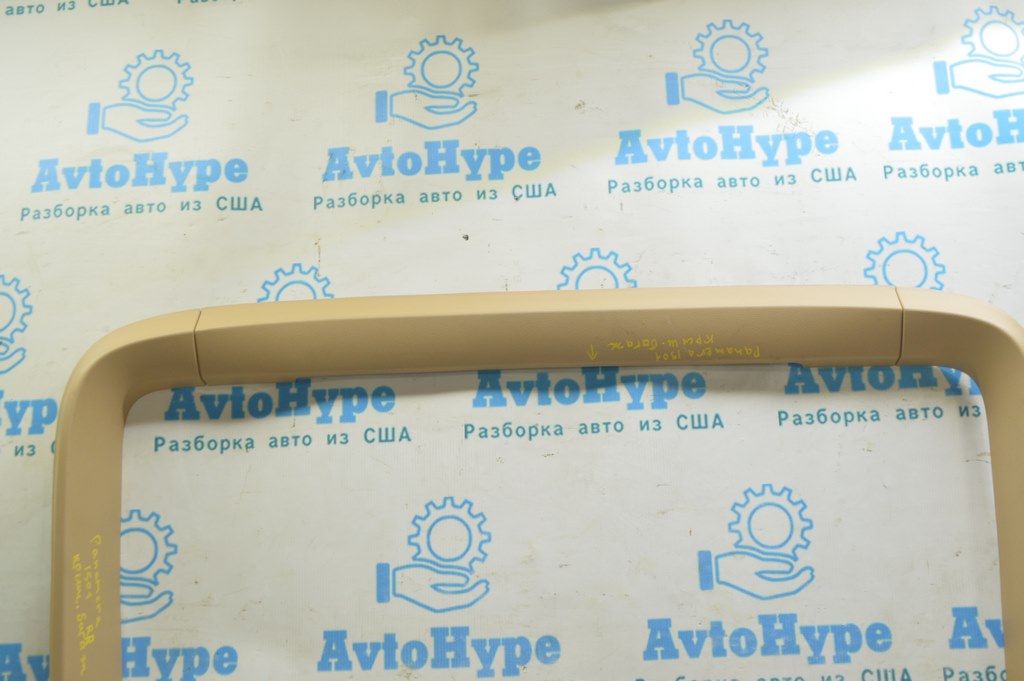 Обшивка двери багажника верх Porsche Panamera 14-16