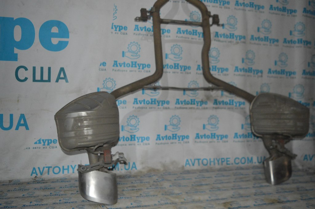 Кронштейн задней части выхлопной трубы левый Porsche Panamera 10-16