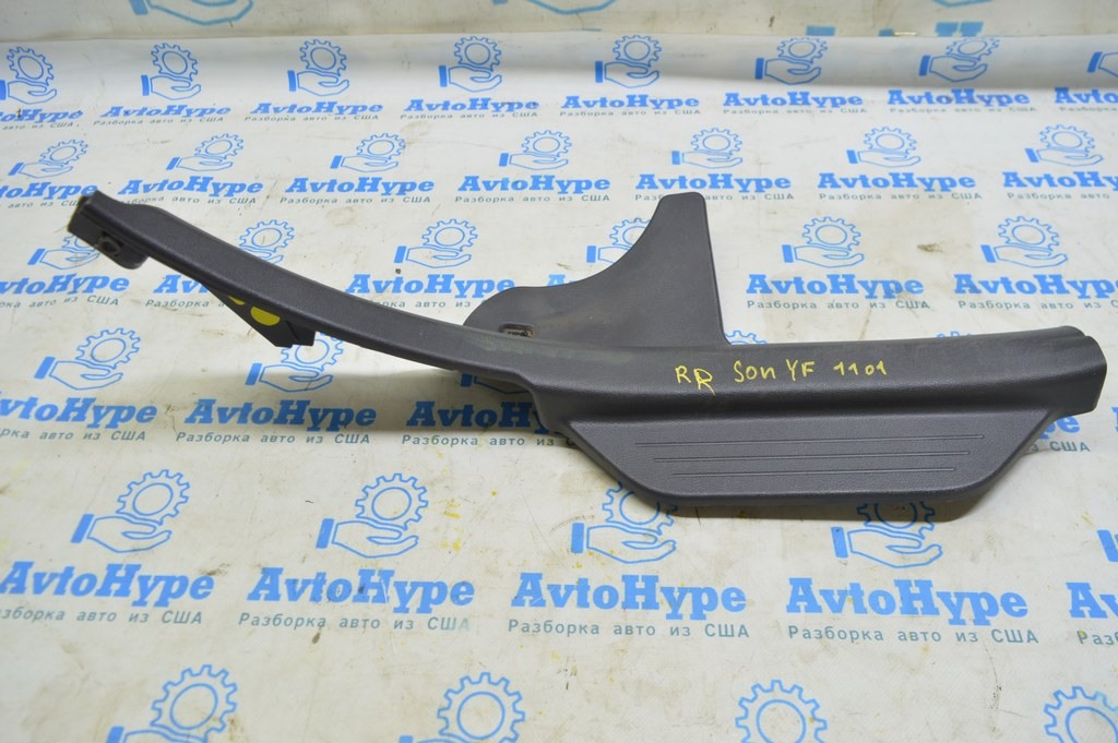 Накладка порога задняя правая Hyundai Sonata 11-15 черн, тип 1