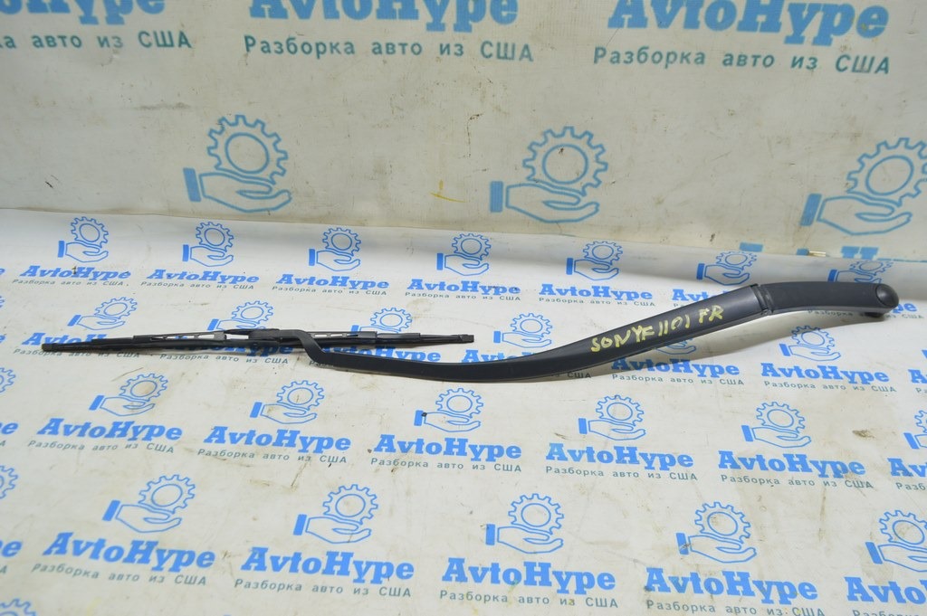 Поводок дворника правый Hyundai Sonata 11-15