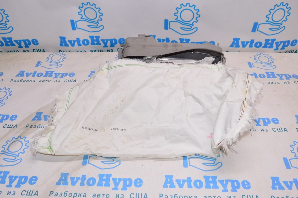 Подушка безопасности airbag коленная водительская лев Subaru Forester 14-18 SJ стрельнувшая