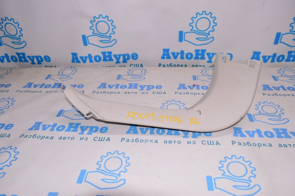 Обшивка двери багажника левая Ford Focus mk3 11-14 дорест 5d серый