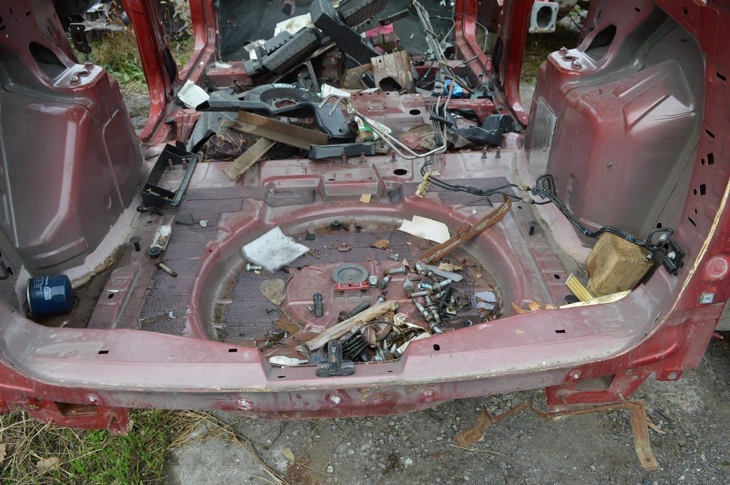 Задняя панель Ford Escape MK3 13- красн.цвет RR (07)