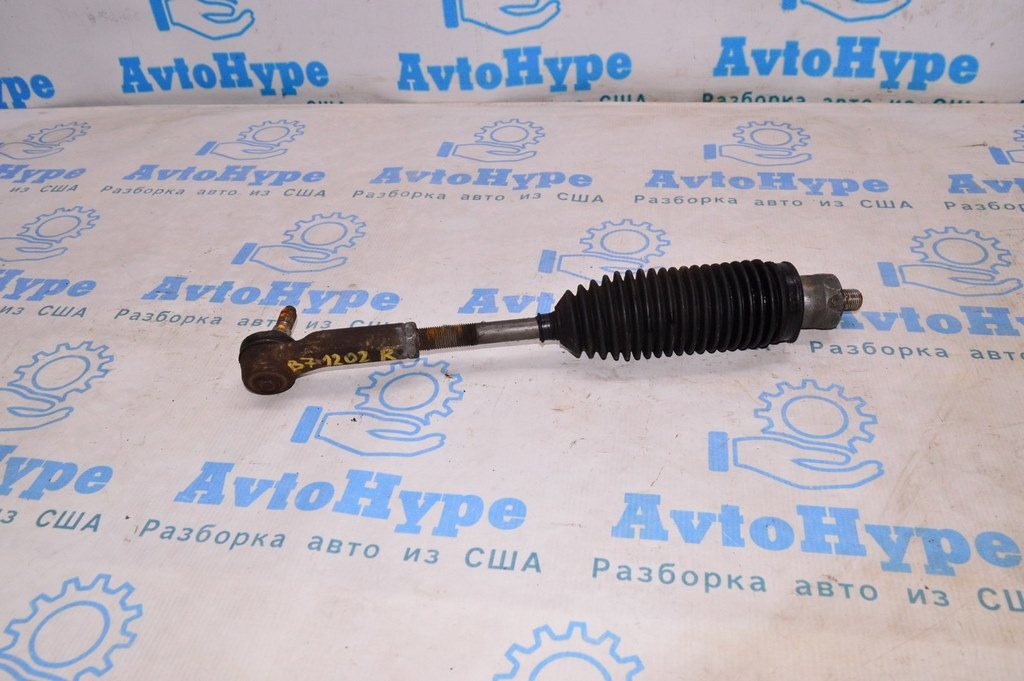 Рулевая тяга с наконечником прав VW Passat b7 USA