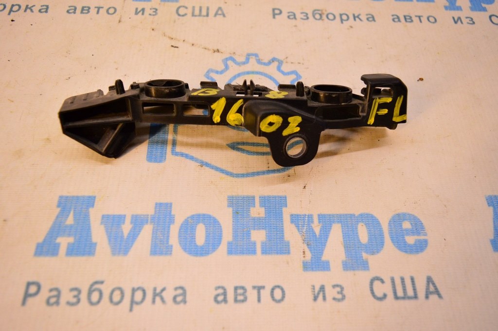 Крепление переднего бампера левое VW Passat b8 USA