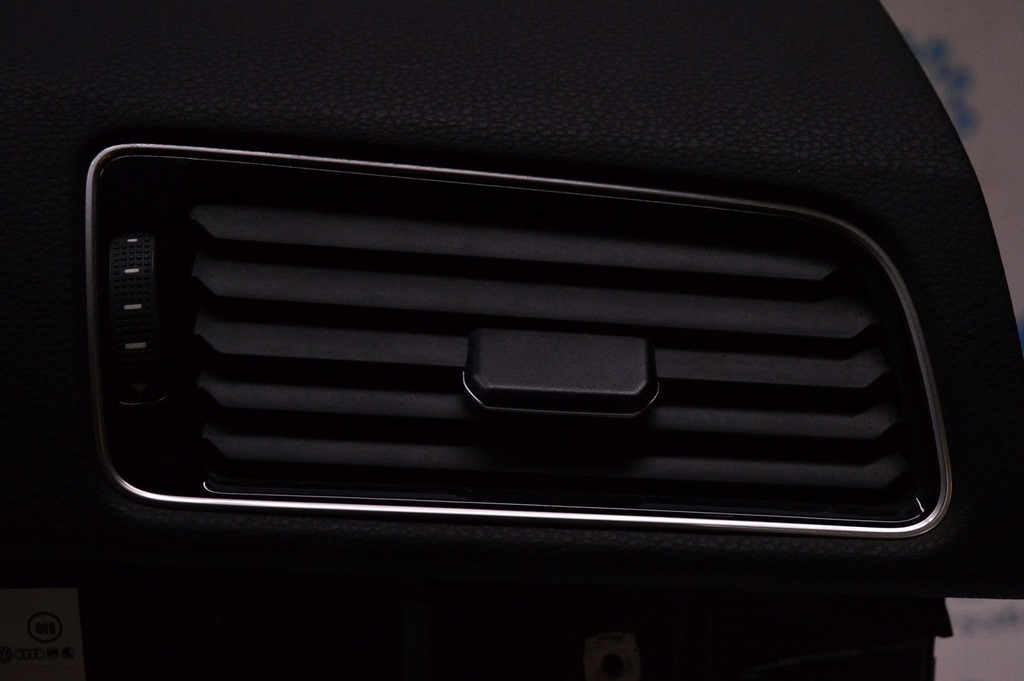 Воздуховод левый VW Passat b8 USA