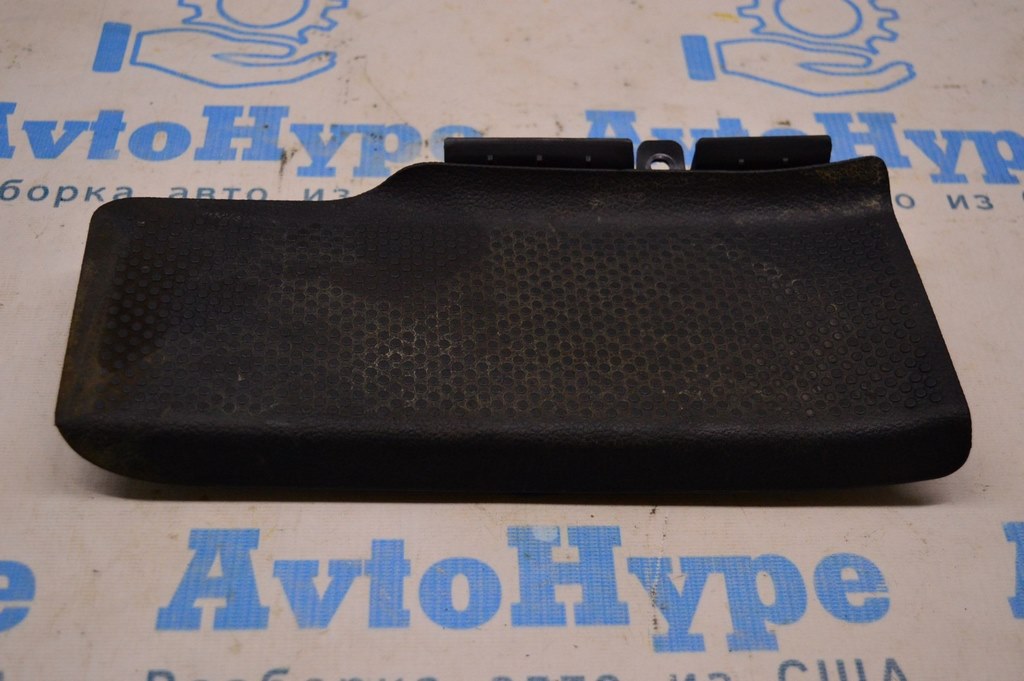 Площадка для отдыха ноги VW Passat b8 USA