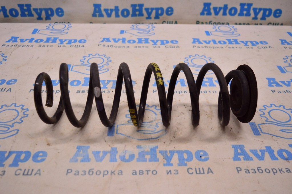 Пружина зад прав VW Passat b8 USA