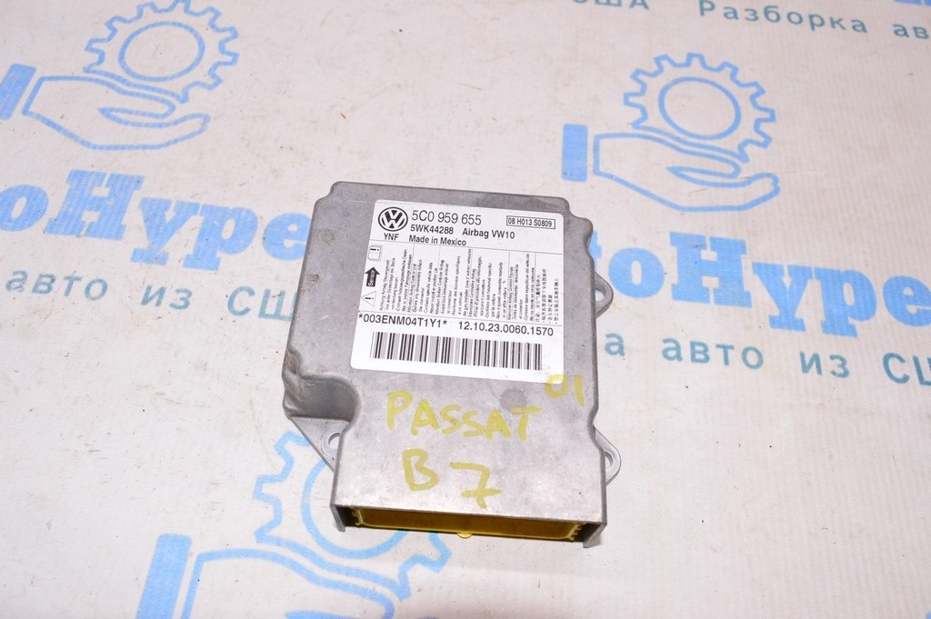 Модуль srs airbag компьютер подушек безопасности VW Passat b7 USA 2.5 под перешив (01)