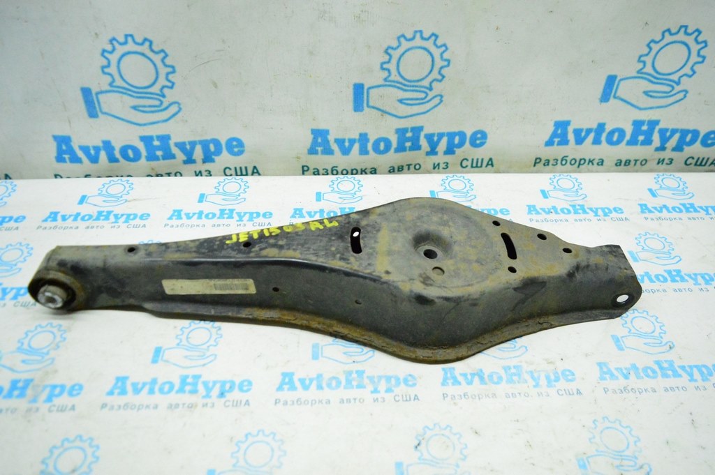 Рычаг нижний под пружину зад лев VW Jetta 11-18 USA (03)