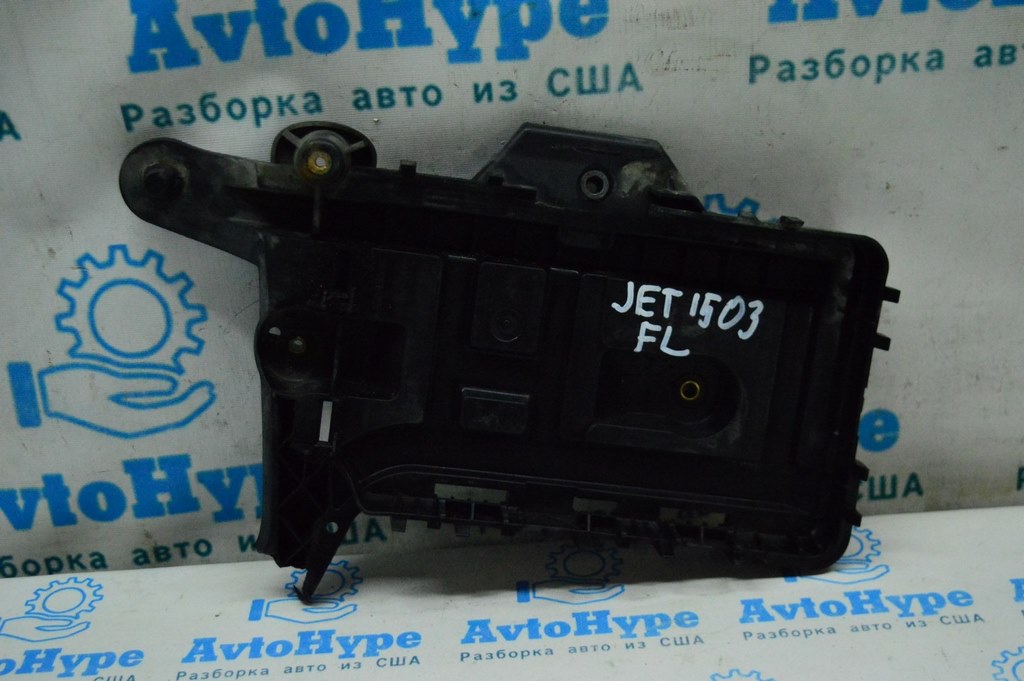 Поддон АКБ VW Jetta 11-18 USA